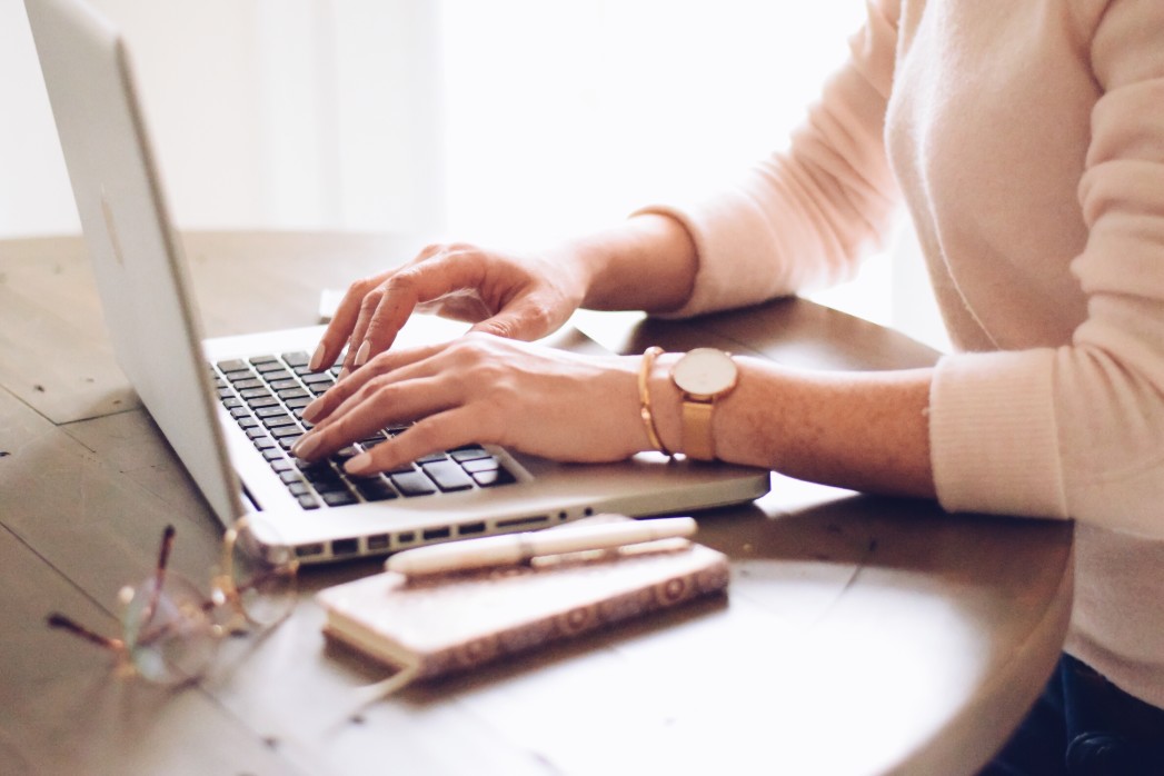 Come guadagnare più di 1000 euro al mese lavorando 5 ore al giorno?